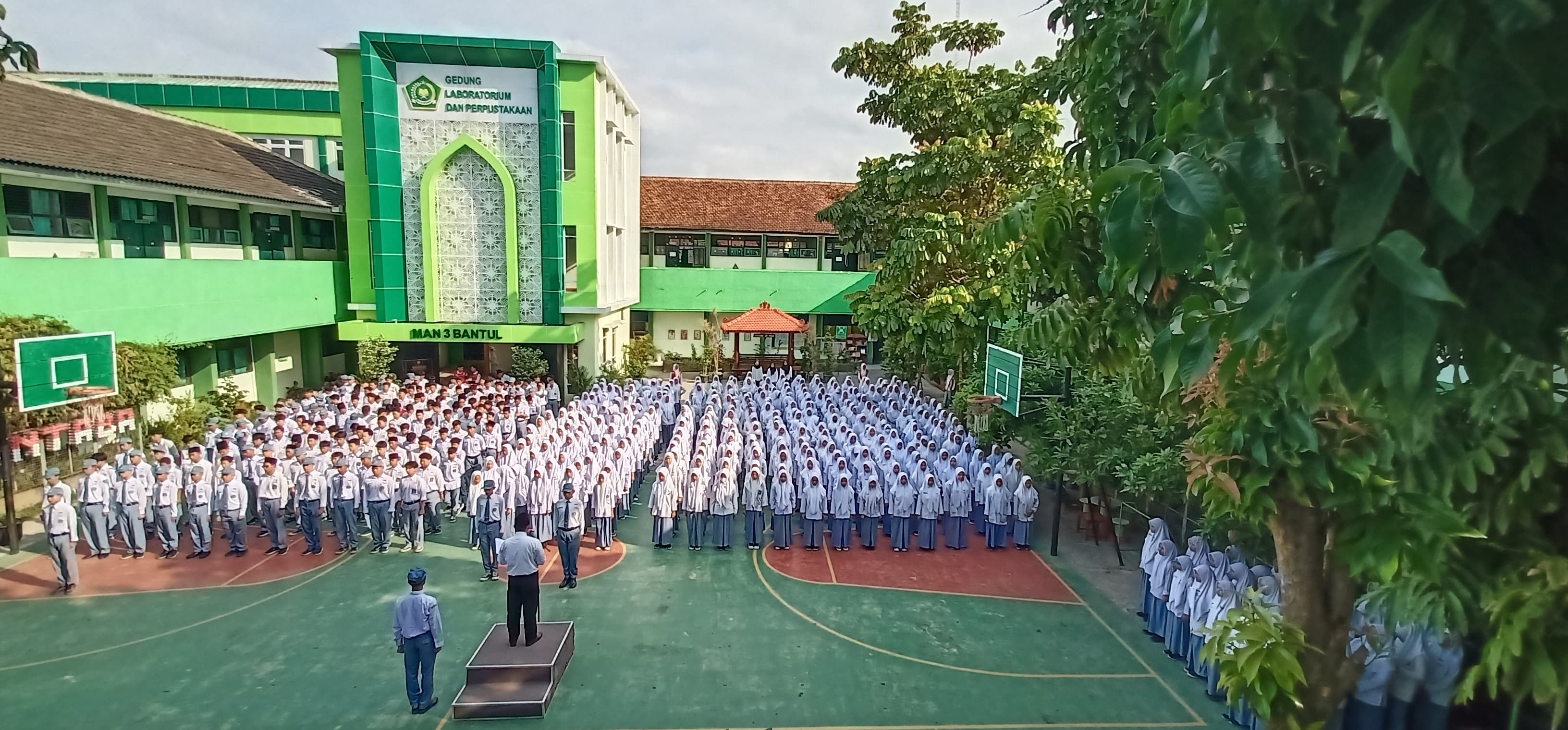 Upacara Bendera Memperingati Hari Sumpah Pemuda 28 Oktober 2024