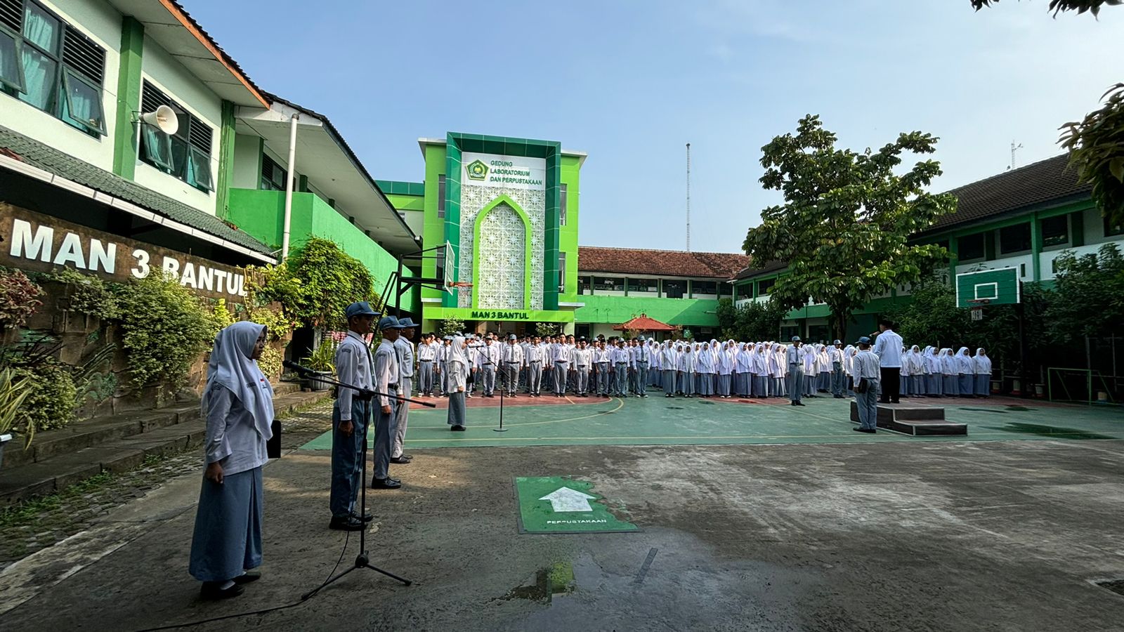 Upacara Bendera Peringatan Hari Pahlawan 2024