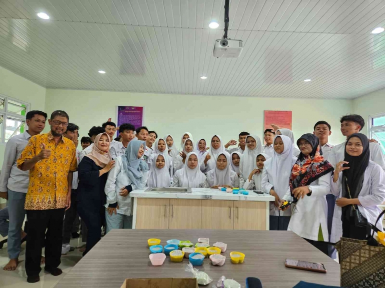 Dosen UNDIP Laksanakan Pengabdian Masyarakat di MAN 3 Bantul